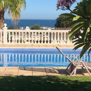 torremolinos-bonito-apartamento-studio-la-carihuela.es-andalucia.com/